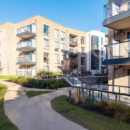 Woodward Square One By At شقة *