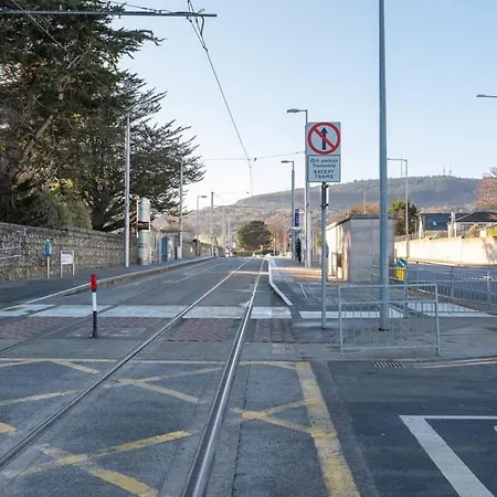 Woodward Square One By At * دبلن