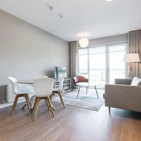 Woodward Square One By At *