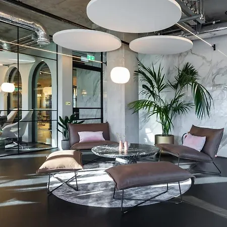 Woodward Square One By At Lägenhet