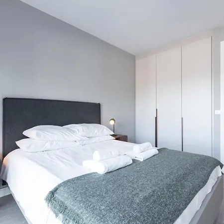 Lägenhet Woodward Square One By At *