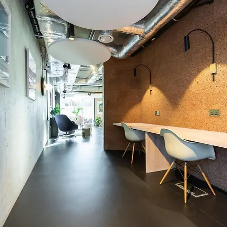 Διαμέρισμα Woodward Square One By At *