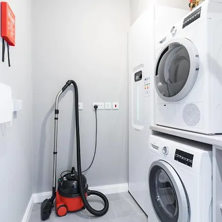 Woodward Square One By At * Δουβλίνο