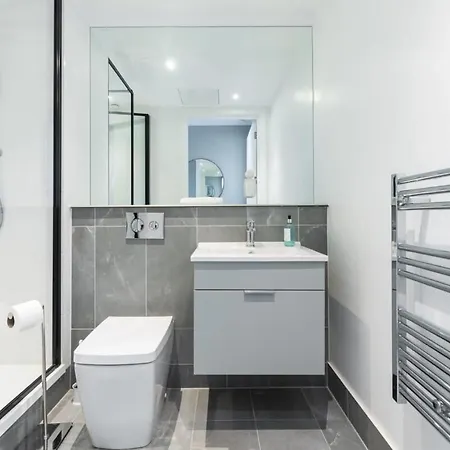 Woodward Square One By At Δουβλίνο