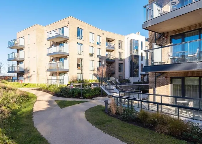 Woodward Square One By At Daire *