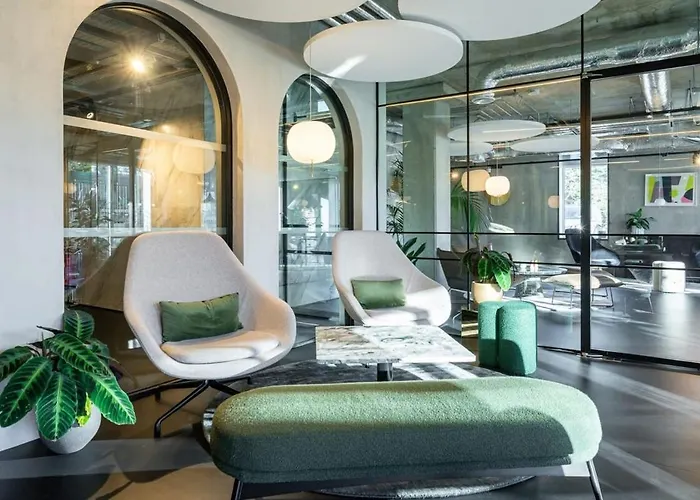 Daire Woodward Square One By At *