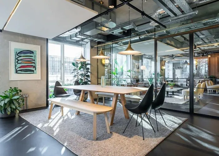 Woodward Square One By At