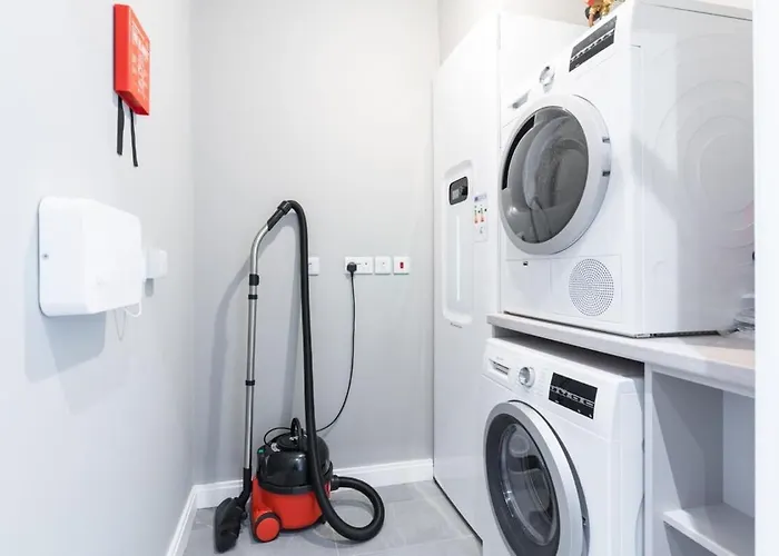 Woodward Square One By At * Dublin