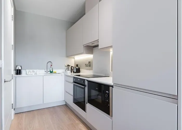 Woodward Square One By At * Dublin