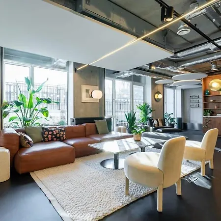 Apartment Woodward Square One By At