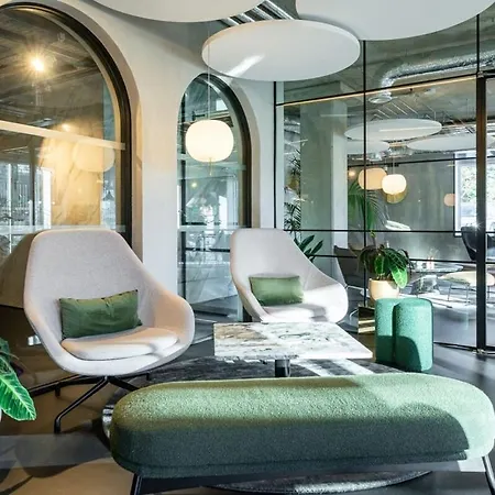 Апартаменты Woodward Square One By At *